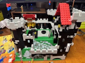 LEGO 6086 Black Knight's Castle with instructions, 99.9% complete! RARE