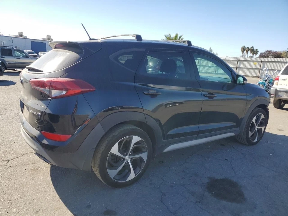 Bote de carbón de vapor de combustible 31420D3500 2017 Hyundai Tucson Foto 3 de 4
