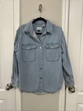 Long Sleeve Oversized Denim Shirt Universal Thread Small Medium Wash Smoke Free