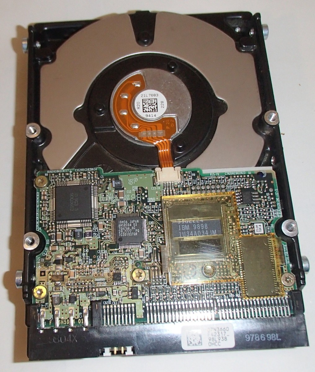 IBM Deskstar 34GXP 13.6 GB,Internal,7200 RPM,3.5