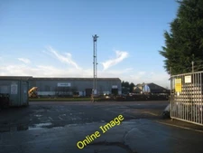 Photo 6x4 Boat near Hammersmith Hammersmith/TQ2279 The largest of a grou c2010