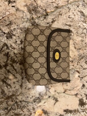 GUCCI ❤︎ Vintage ❤︎ coin case Gucci Coin Case | eBay