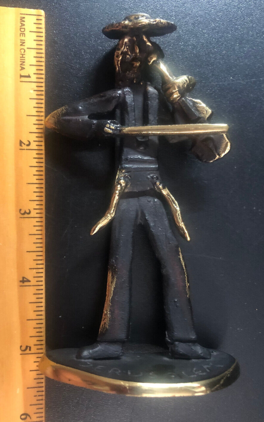 Metal violinist fiddler figure folk art 5 inches made in Israel