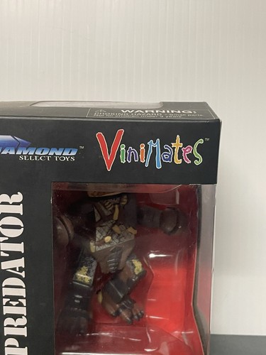 Diamond Select Toys Vini Mates Predator Vinyl Figure - Picture 2 of 11