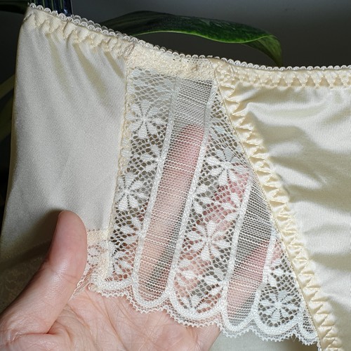 Vintage Slippery Panty Yellow Sissy Lace Nylon Spandex Brief Size 8-9 Hip 42-46"