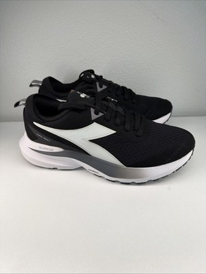 diadora Mythos Blushield Vigore 3 Wide Running  Mens Black Sneakers Size 9.5