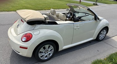 2009 Volkswagen Beetle - Classic S
