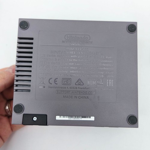 Nes Nintendo Classic Mini Avec 30 Jeux Console Et Manette Original Complet - Bild 4 von 7
