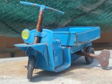 VINTAGE VESPA SCOOTER WIND UP MOTORCYCLE TOY SOVIET ERA CCCP USSR KEY WORKS RARE