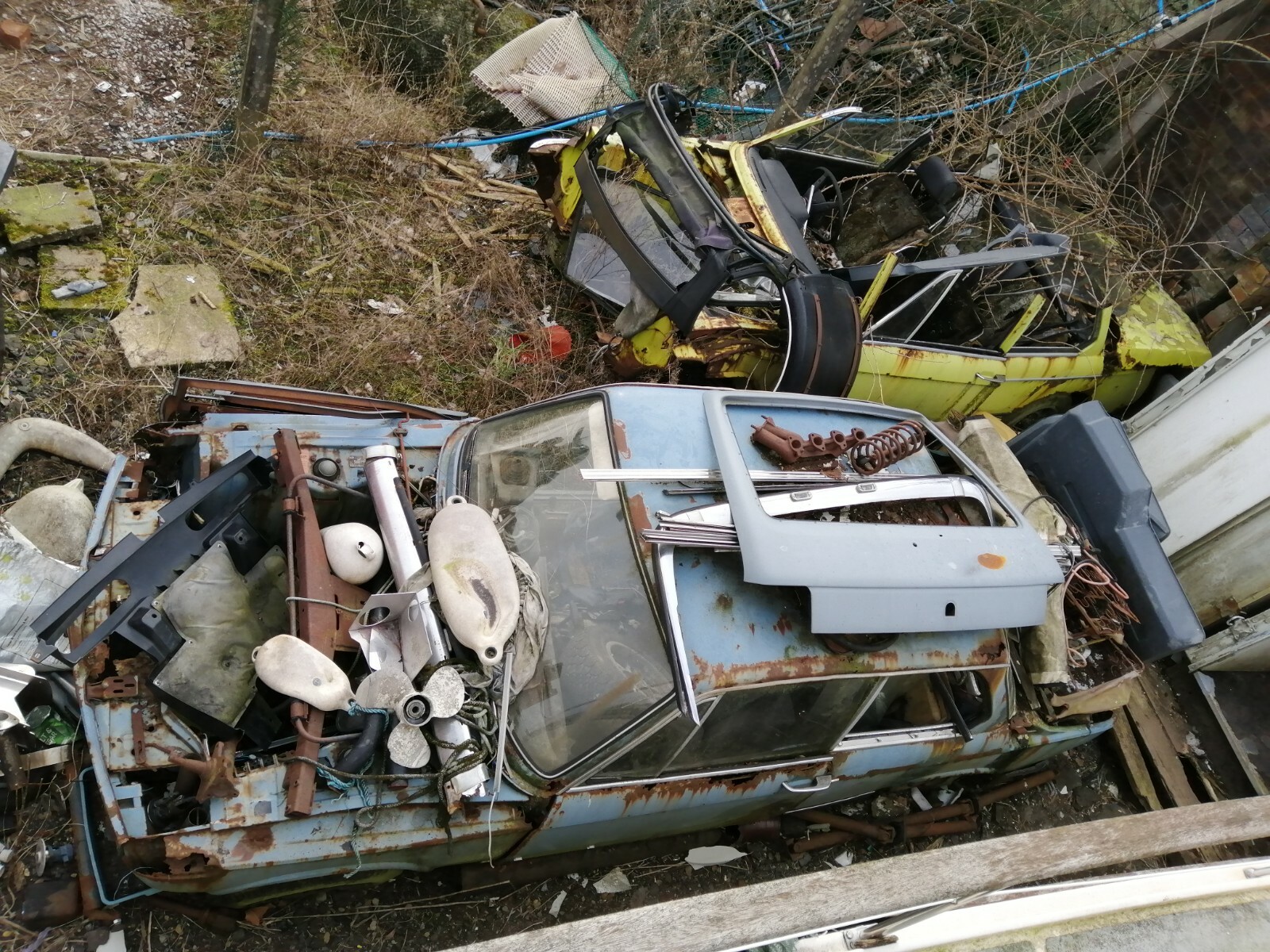 Image 1 - BMW-2002-Tii-and-2002-auto