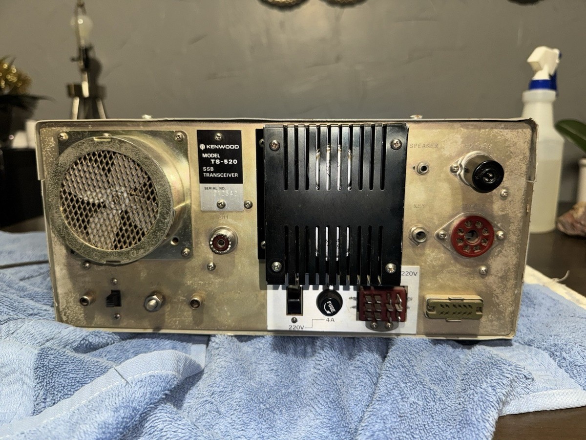 Kenwood TS-520 Ham Radio Transceiver SSB CW USB LSB 1.8-29.1 MHz