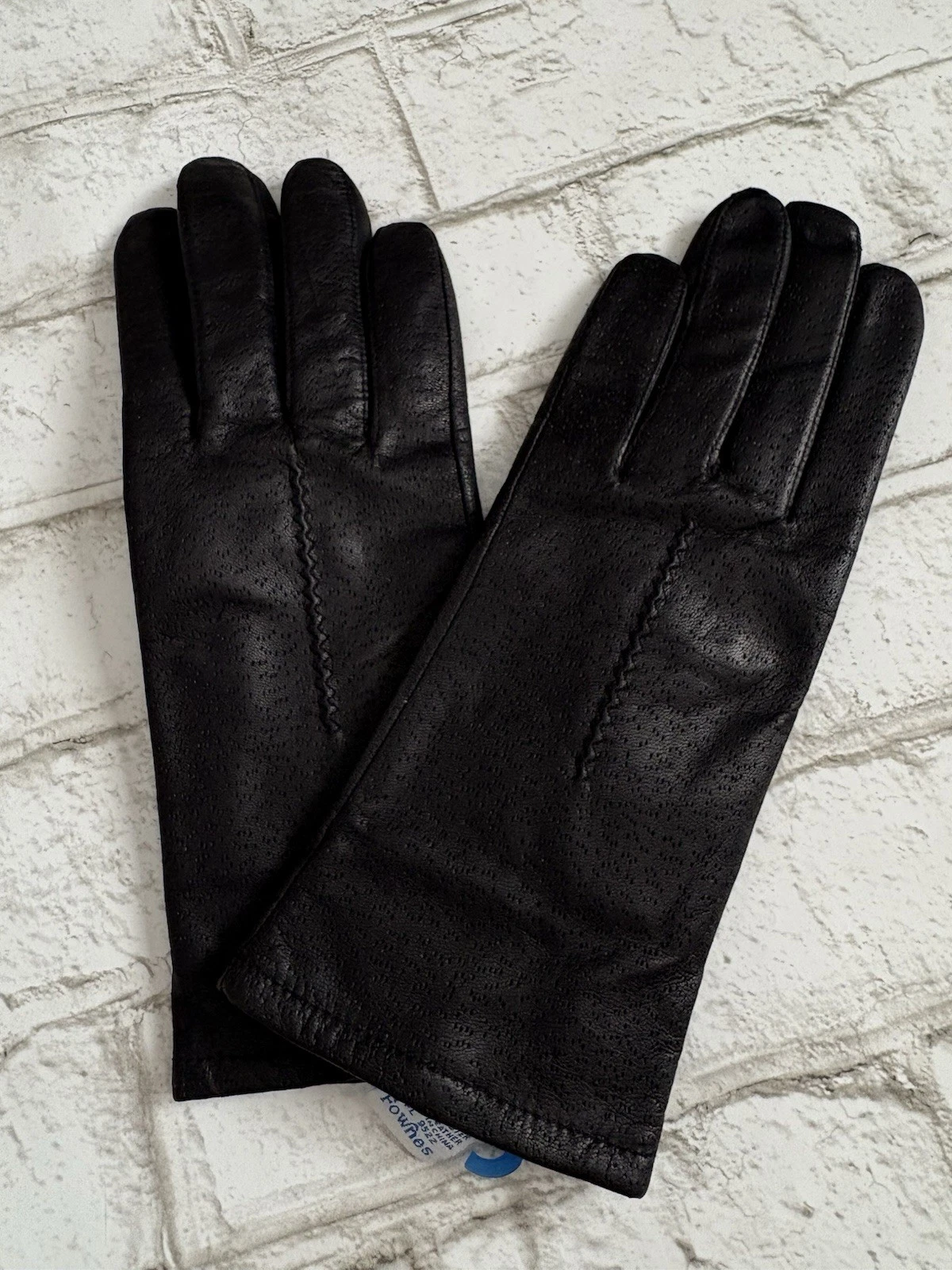 Vintage Fownes Black Leather Gloves Fleece Lined Women’s sz 8.5