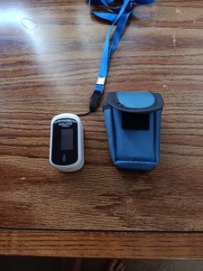 Boold Oxygen Meter with case