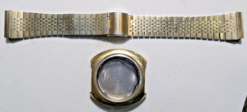 SA4 - Men's Seiko Gold Tone Watch Case and Band (no movement)