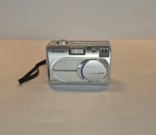 Fujifilm FinePix A210 vintage digital camera 3.2 mega Pixel with Xd-picture card