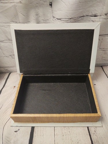 New York Guide Disguised Book Safe Hidden Stash 10" x 6" Twin Towers - Wood - Picture 5 of 7