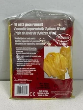 Boss 10 mil Three Piece Rain Suit. Size is MD Medium. Pants, Jacket & Hood!