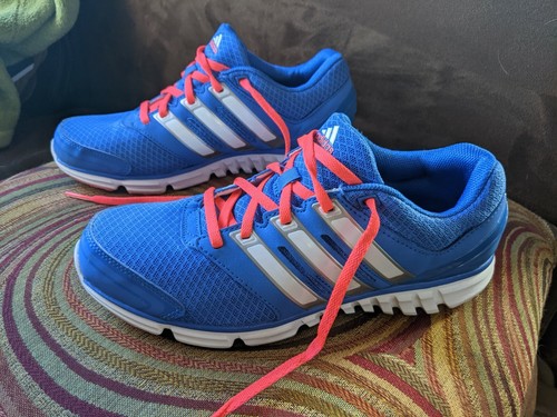 adidas run strong trainers