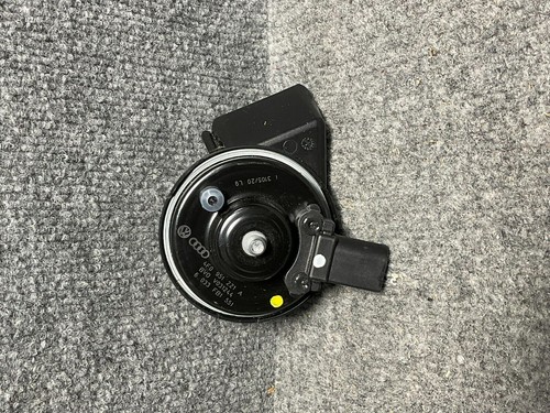2006-11 Audi A6 Driver-Side Low-Tone Horn 🚗 OEM 4F0951221A - Picture 9 of 12