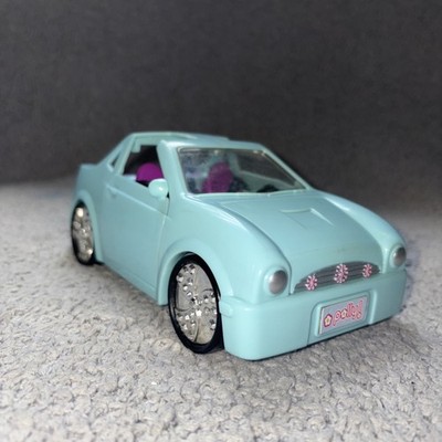 2005 Mattel Polly Pocket Blue Convertible Car Make-up Chest in Trunk