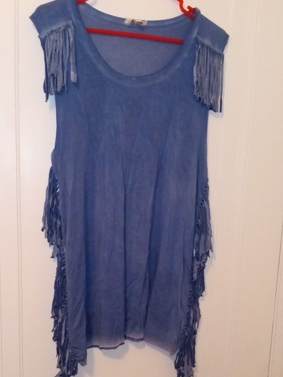 women large UMGEE blue sleeveless top with fringe accent