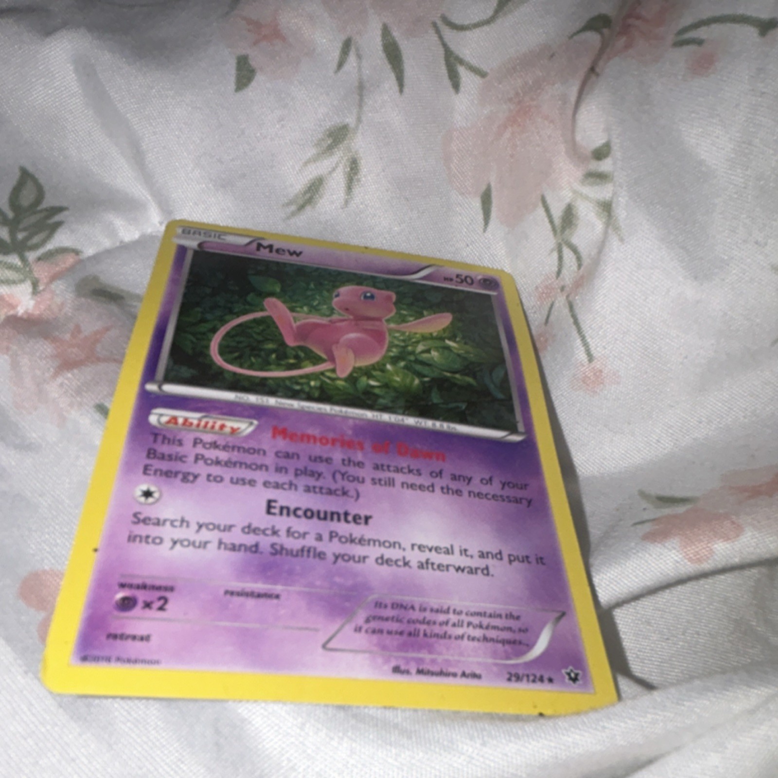 Pokémon TCG Mew 29/124 Fates Collide Holo Rare Psychic Basic Card