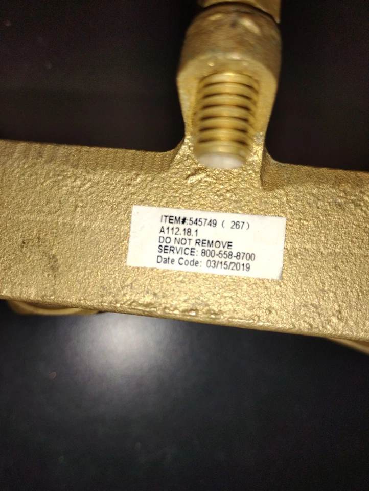 Grifo para bañera de lavandería Design House Ashland latón cepillado 545749 Foto 4 de 4