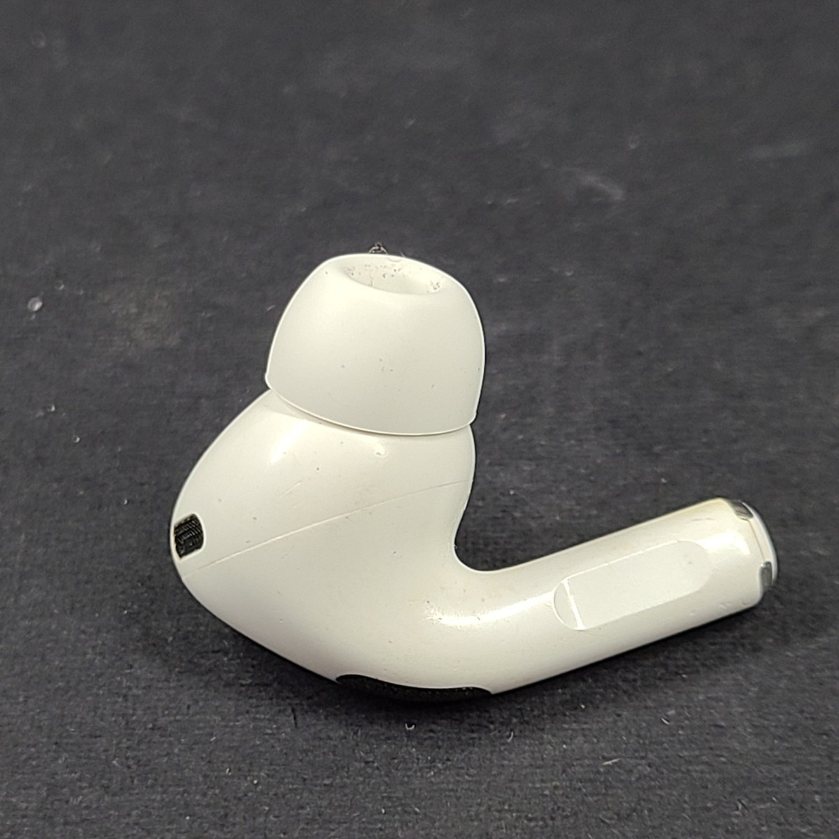 Genuine Apple AirPods Pro OEM 2nd Gen. A2698 Lightning RIGHT