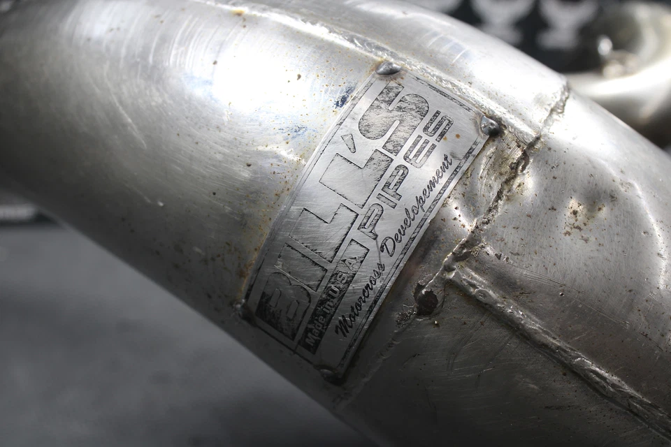 2004 铃木 03-08 RM250 RM 250 BILLS 管子出口管头 S-24  — 第 3/4 张图片