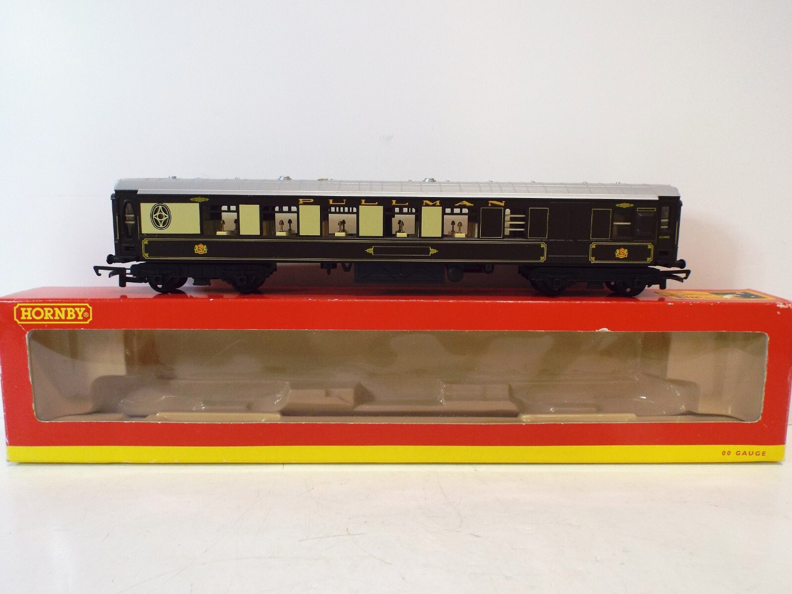 HORNBY R233 PULLMAN 3RD CLASS PARLOUR BRAKE  IMMACULATE BOXED (C1167)