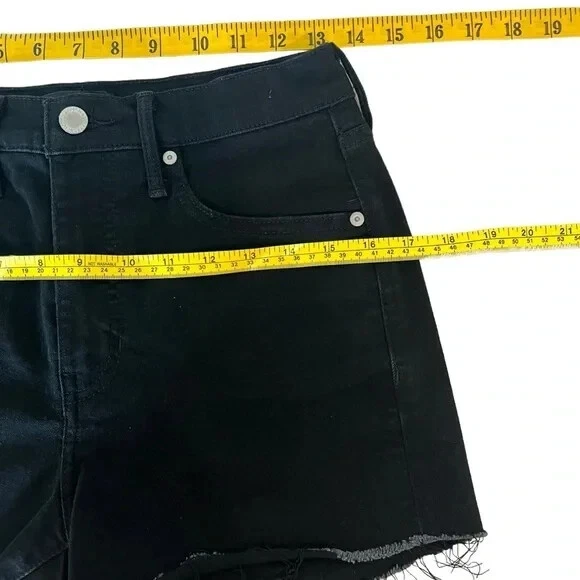 Pantalones Cortos Banana Republic High Rise 3” Premium Denim Corte Dobladillo Crudo Negros Talla 27 Foto 3 de 4