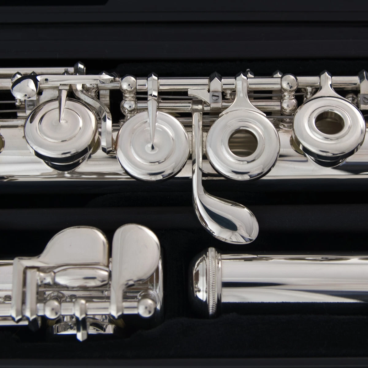 New YAMAHA FLUTE YFL 272 SILVER PLATED OPEN HOLE E MECH