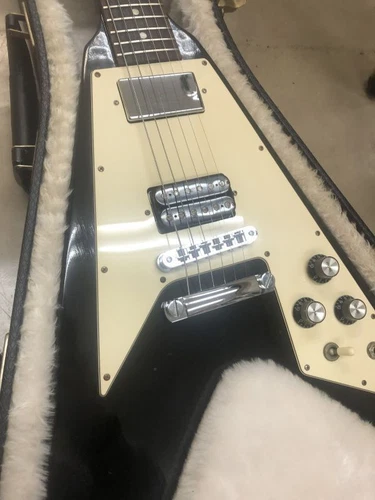 Gibson USA / Flying V 67 Guitar