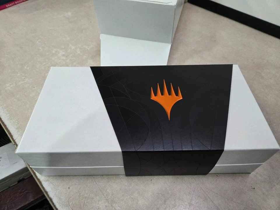 2018 SDCC Magic the Gathering PLAINSWALKER SET MTG Comic-Con Exclusive NOB - Image 3 of 4