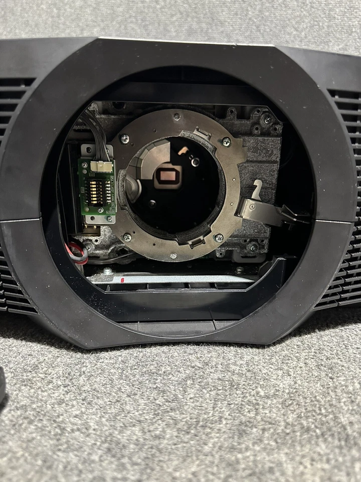 Christie DHD 951  Projector With Standard And Short Throw Lens - Image 3 of 4