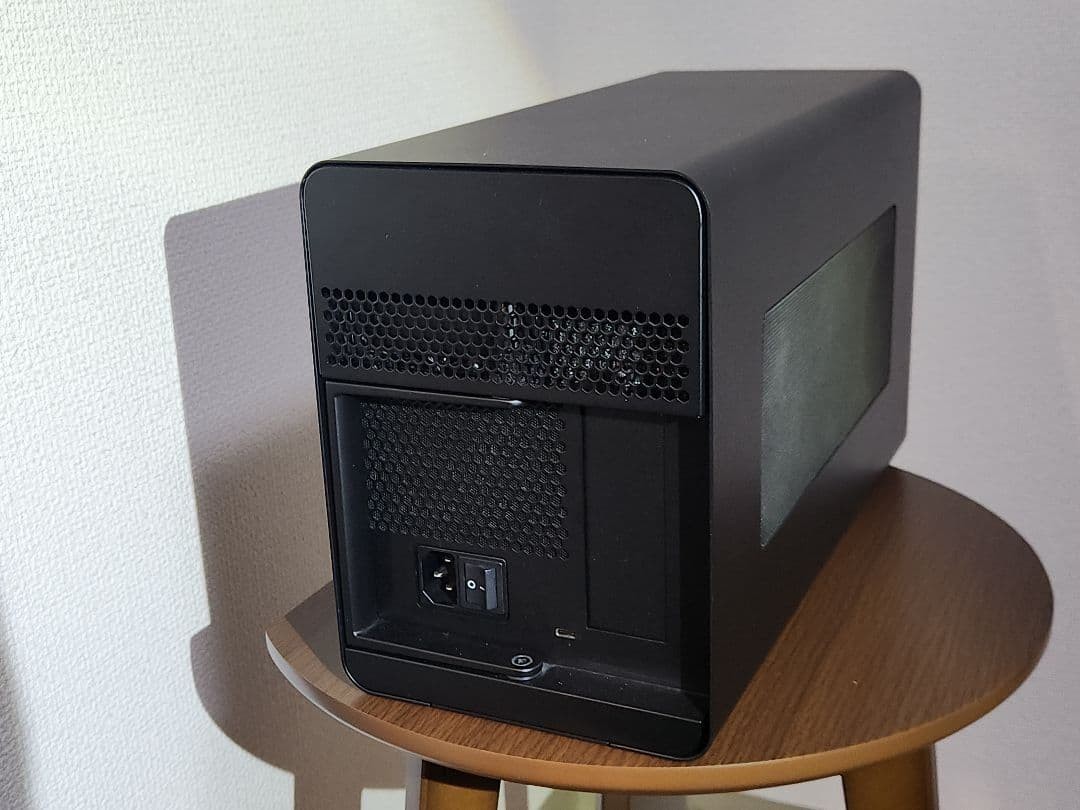 Razer Core X Chroma GPU Enclosure RC21-0143 ThunderBolt3 Graphic