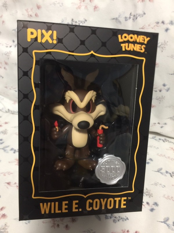 THRILLJOY PIX! HERO / LOONEY TUNES / WILE E. COYOTE / LIMITED TO 5000 PIECES
