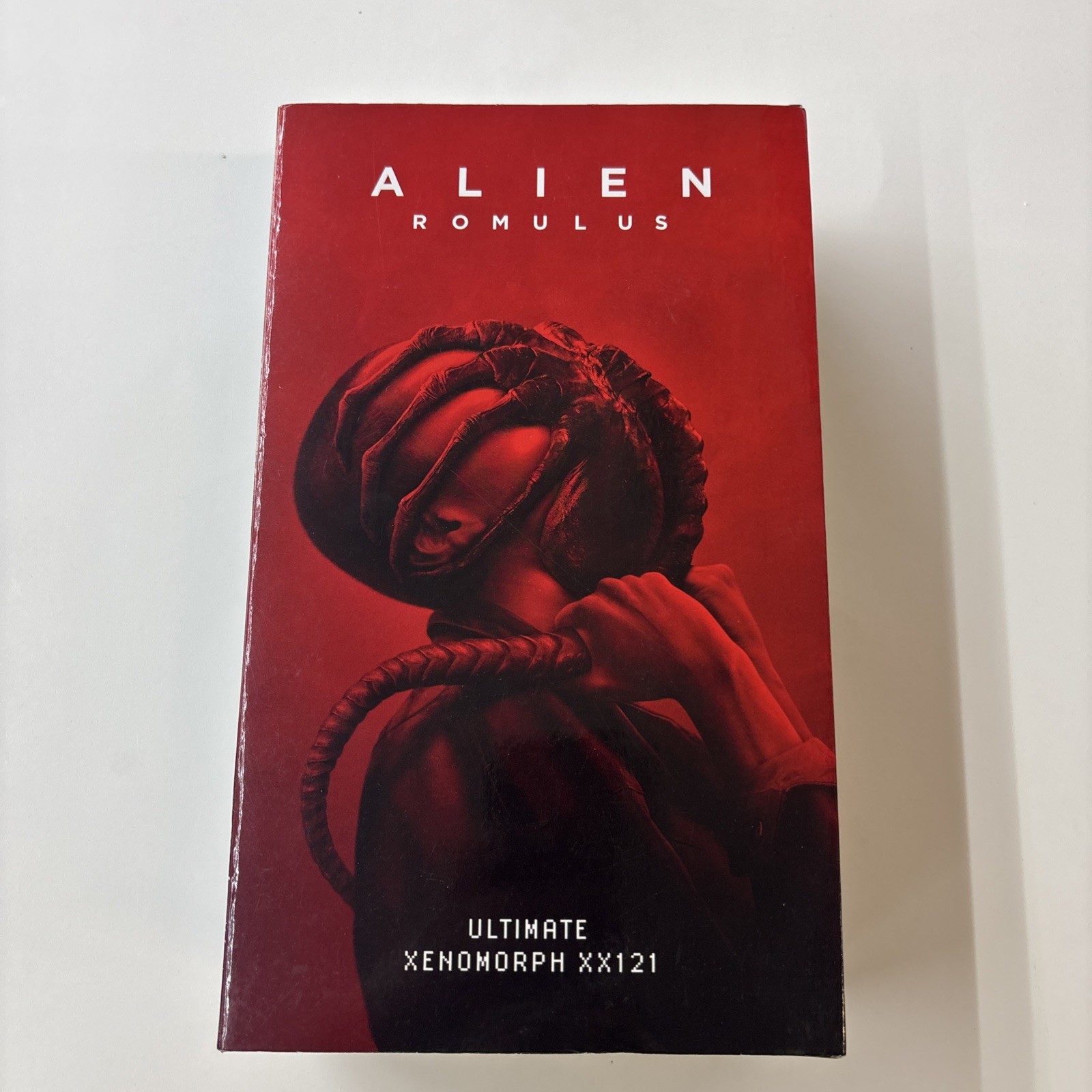 New Alien: Romulus Ultimate Xenomorph XX121 Action Figure - Slight Box Damage
