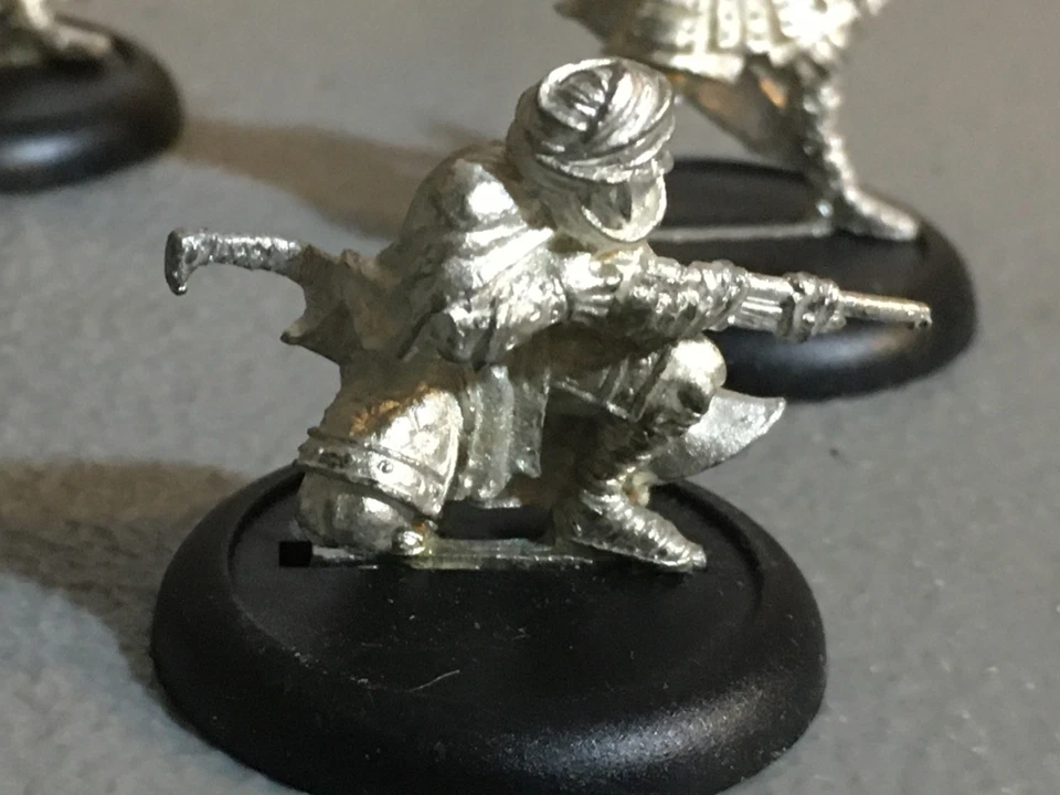 A30983 WARMACHINE HORDES PROTECTORATE MENOTH METAL IDRIAN SKIRMISHERS - Image 2 of 4