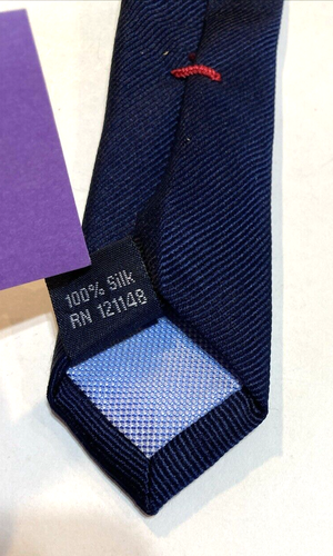 Cravatta Tommy Hilfiger in seta a righe blu rosa argento - Foto 6 di 6