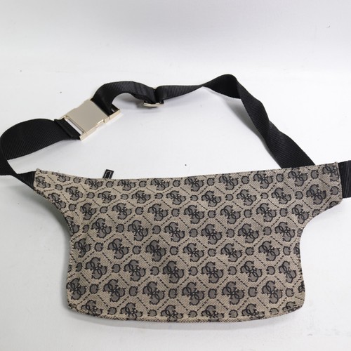 Guess Fanny Pack Sack Handbag S Signature Canvas Pouch Adjustable Bag - Picture 5 of 11