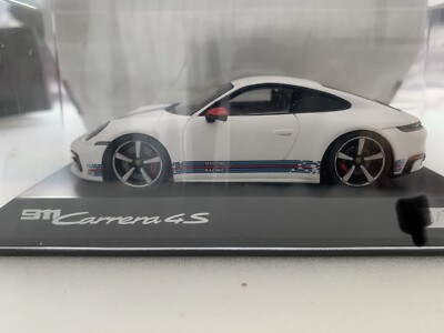 PORSHE特注 ミニカー911 992.1 Carrera 4S 1/43 Porsche 911 Carrera 4S (992) White Martini Edition 2021