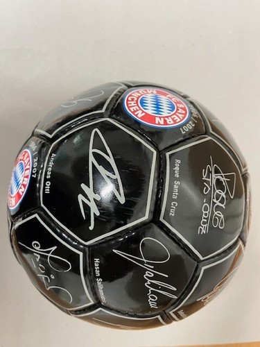 Autogrammball Bayern München Team 2006/2007 neu Schweinsteiger, Lahm, Kahn usw. - Bild 5 von 5