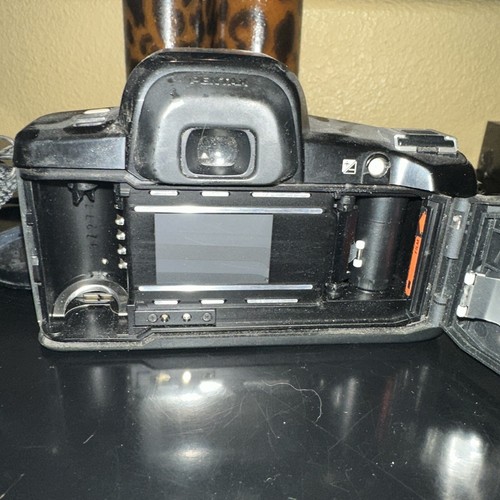 Pentax PZ-10 35mm SLR Film Camera +TAKUMAR-F 28-80mm Lens Excellent/Working! - Picture 10 of 14