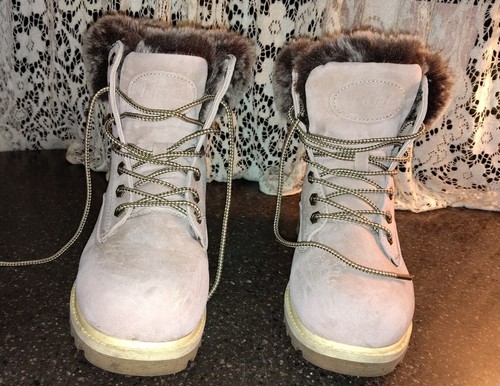 Lugz Winter Boots Womens Empire Hi Faux Fur Shoes soft pink 7 1/2 US - Picture 6 of 8