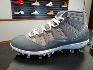 jordan 11 cleats grey