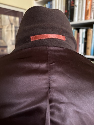 Linea chocolate moleskin overcoat. C42”/medium. S/br. Very good, used condition - Imagen 18 de 19