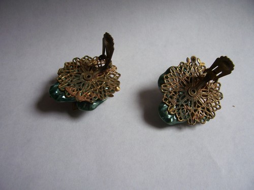 Closed Antique Store Beautiful Miriam Haskell Style Earring Greenish Blue Pearls - Picture 7 of 8