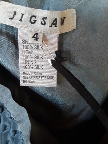 Jigsaw Skirt sz4 Grey Delicate Silk Front&Back Smocking/knee-above knee length - Picture 3 of 4