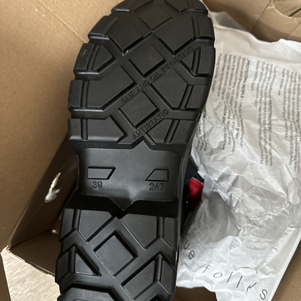 Uvex Safety Boots Quatro Pro Black Leather S3 SRC Bumpercap Steel Toe